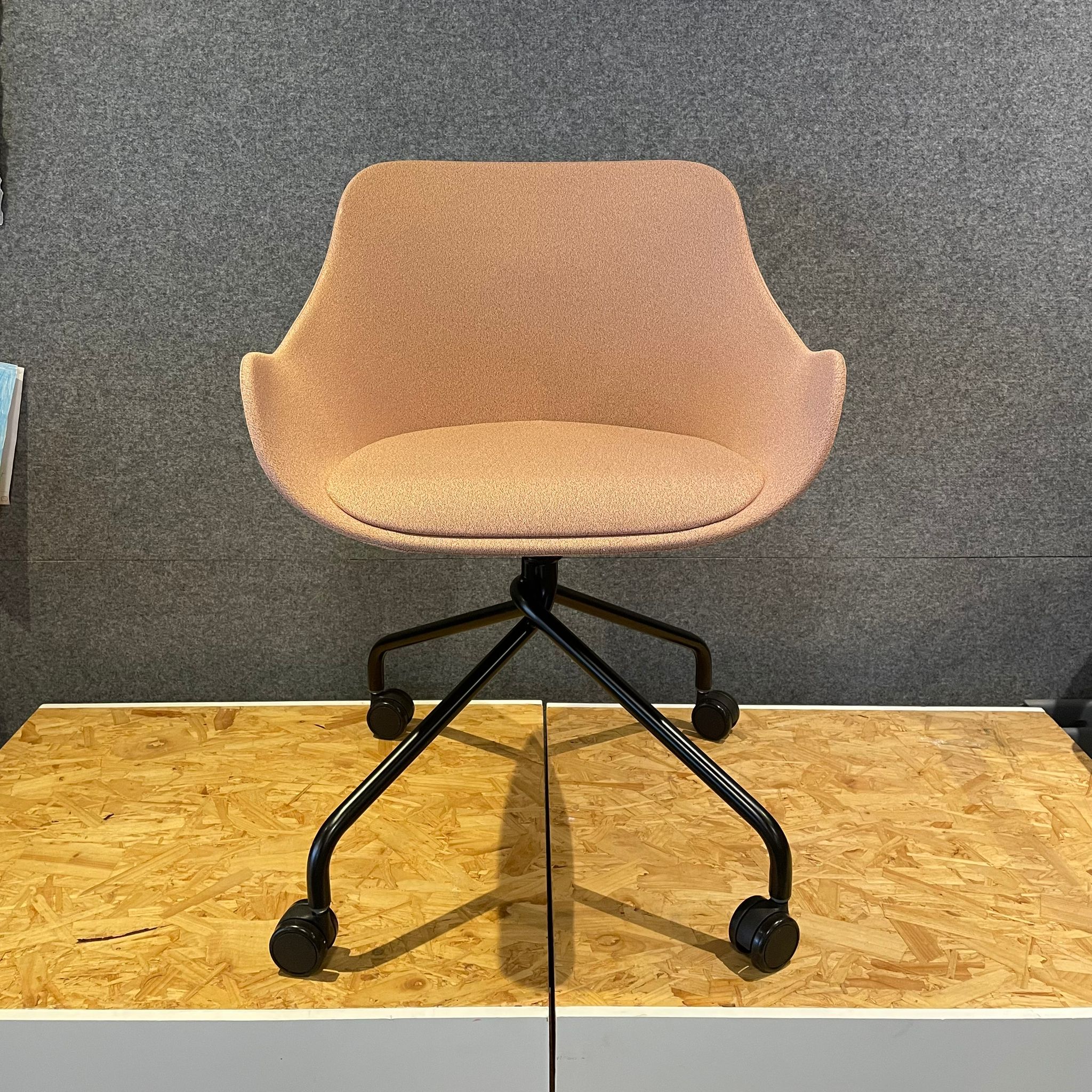 Baltic Classic Chair Swivel Base - In Pink